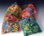 Duftbeutel, handgestickt. Diverse Farben und Duftnoten